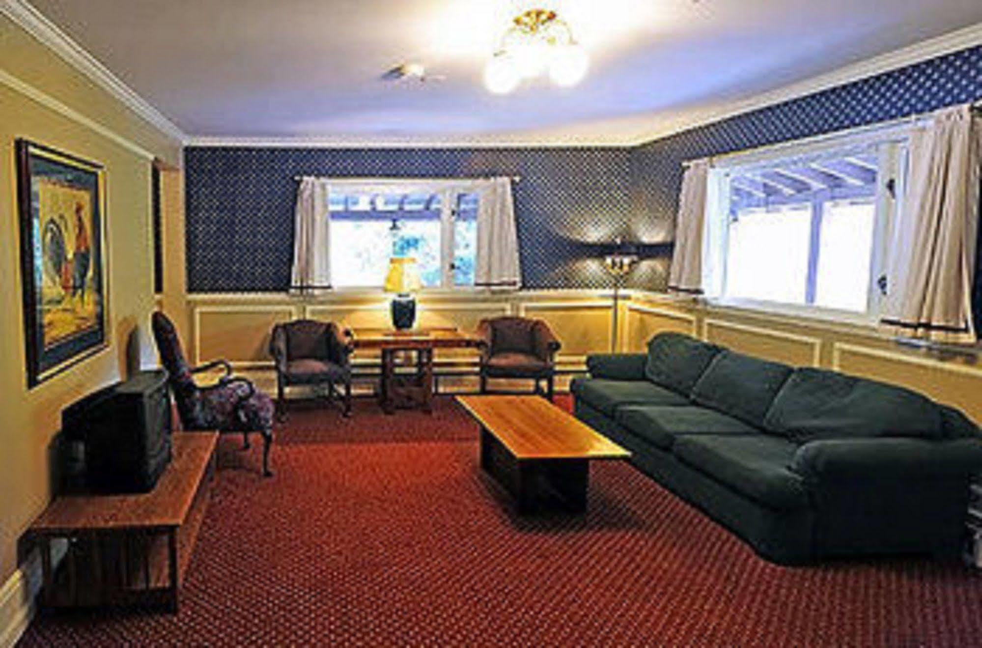 The Historic Redstone Inn Room photo