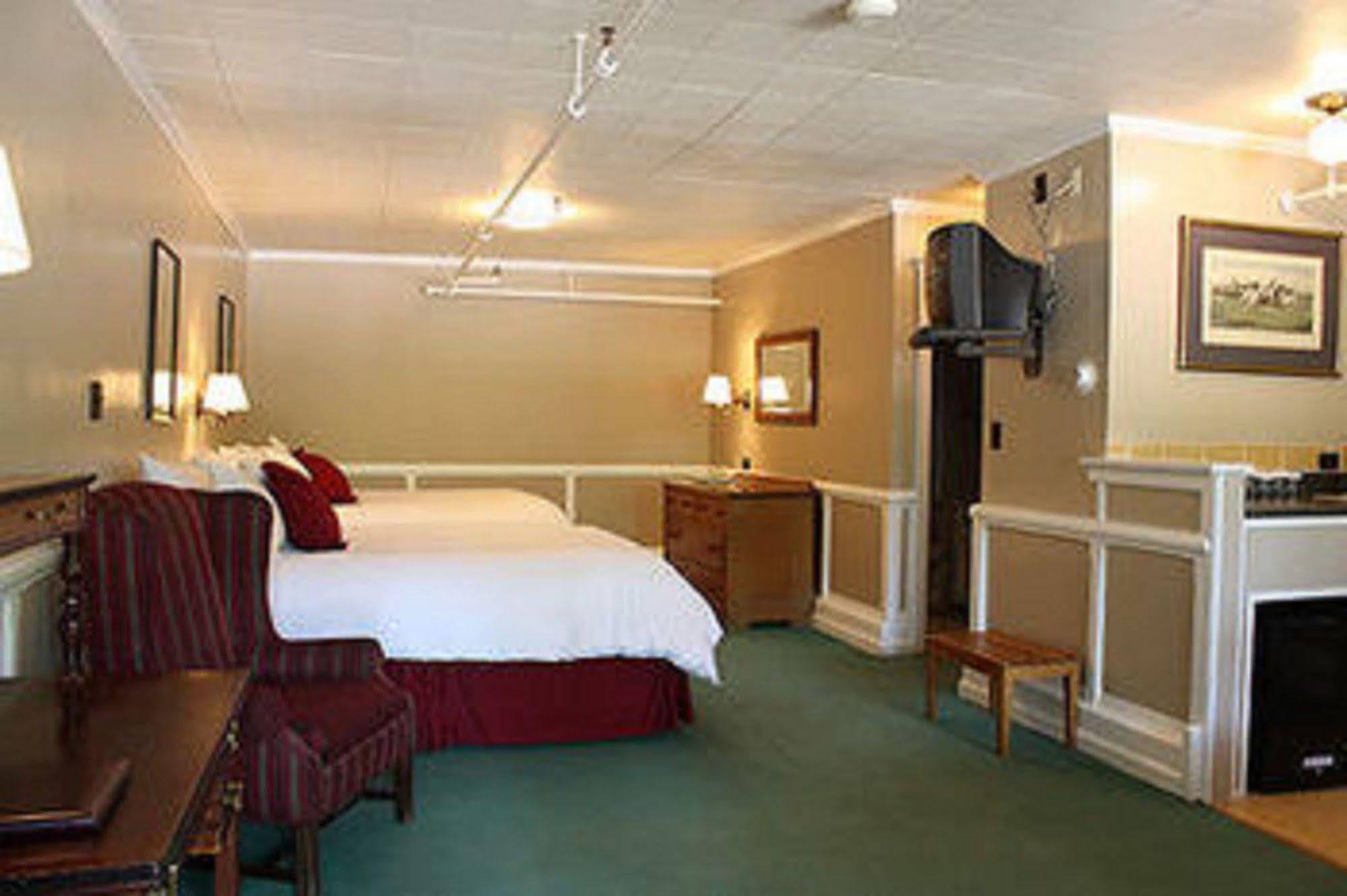 The Historic Redstone Inn Exterior photo