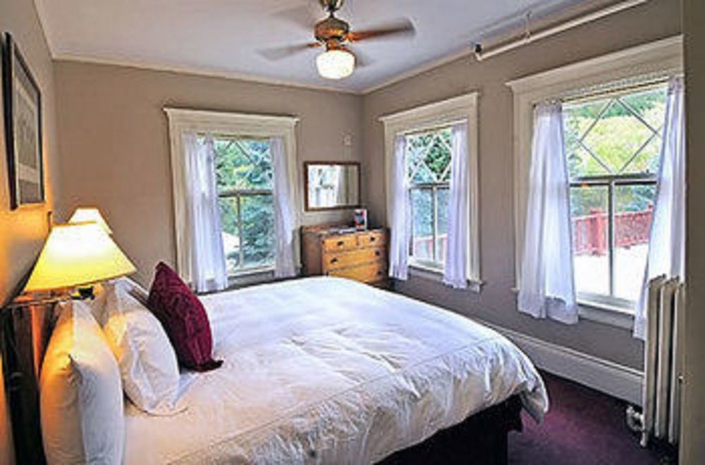 The Historic Redstone Inn Room photo